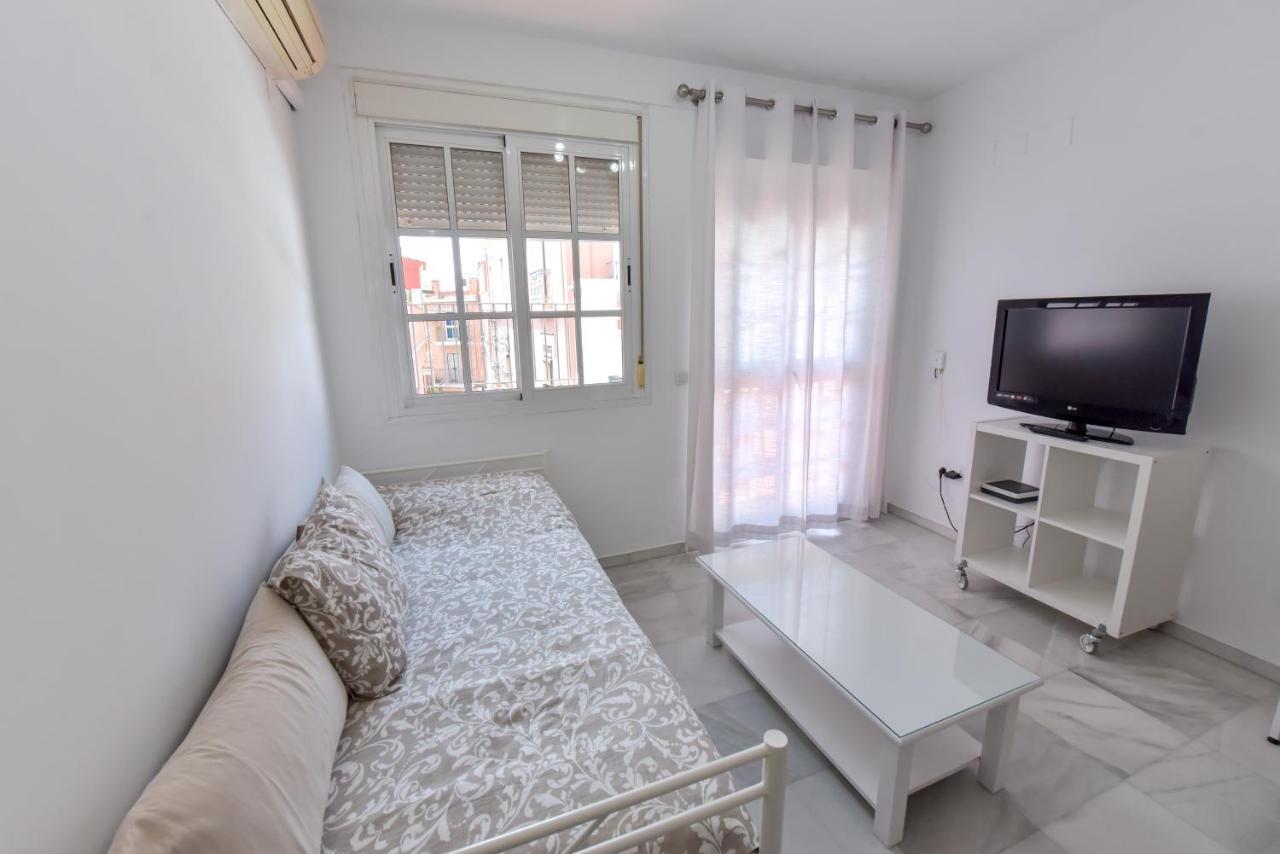 Alohamundi Pureza II Apartment เซบีญา ภายนอก รูปภาพ