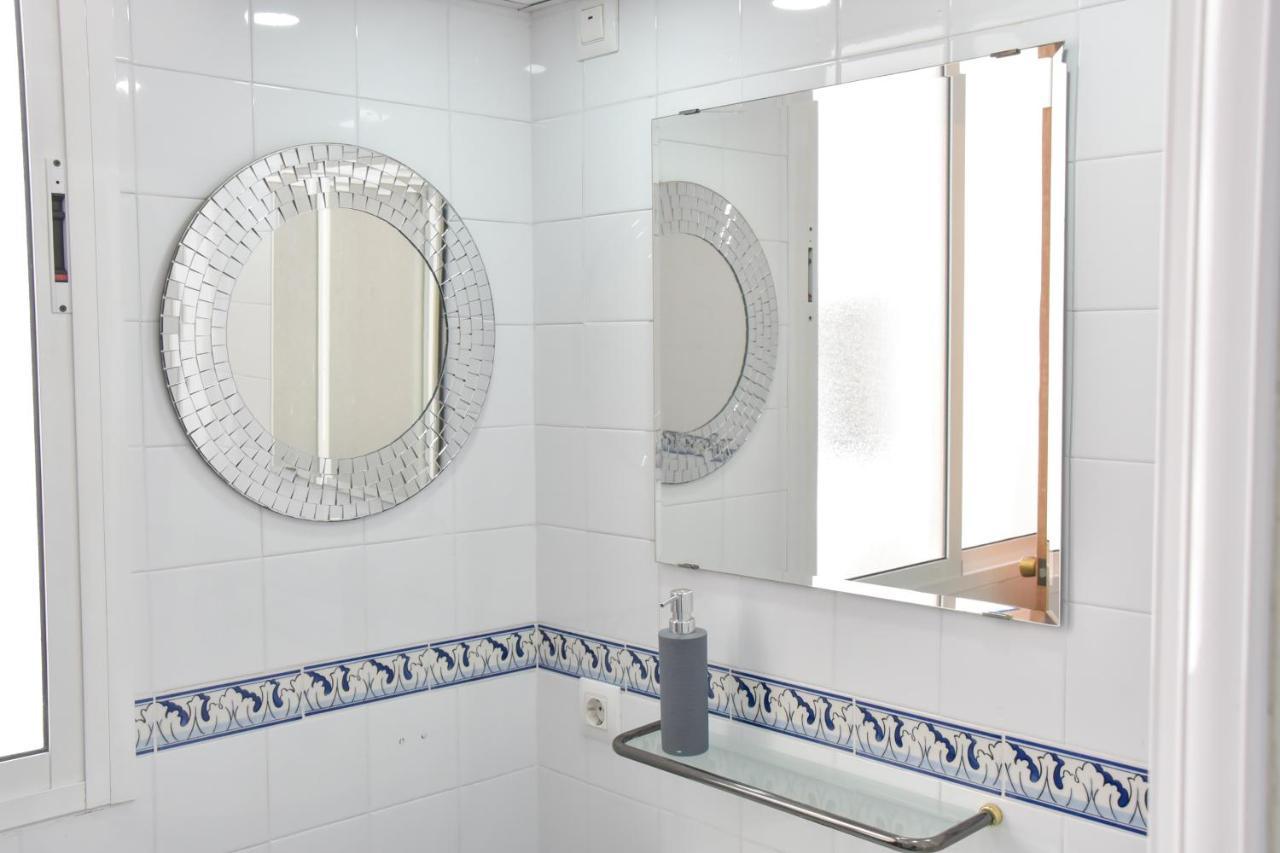 Alohamundi Pureza II Apartment เซบีญา ภายนอก รูปภาพ