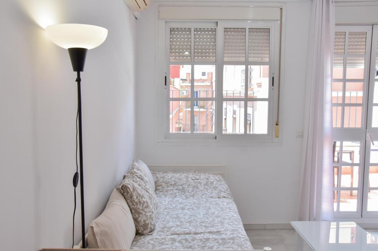 Alohamundi Pureza II Apartment เซบีญา ภายนอก รูปภาพ