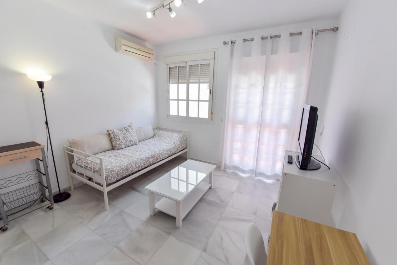 Alohamundi Pureza II Apartment เซบีญา ภายนอก รูปภาพ